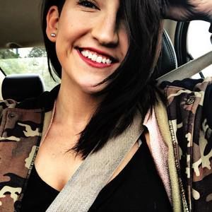 Meet your Posher, Hailey